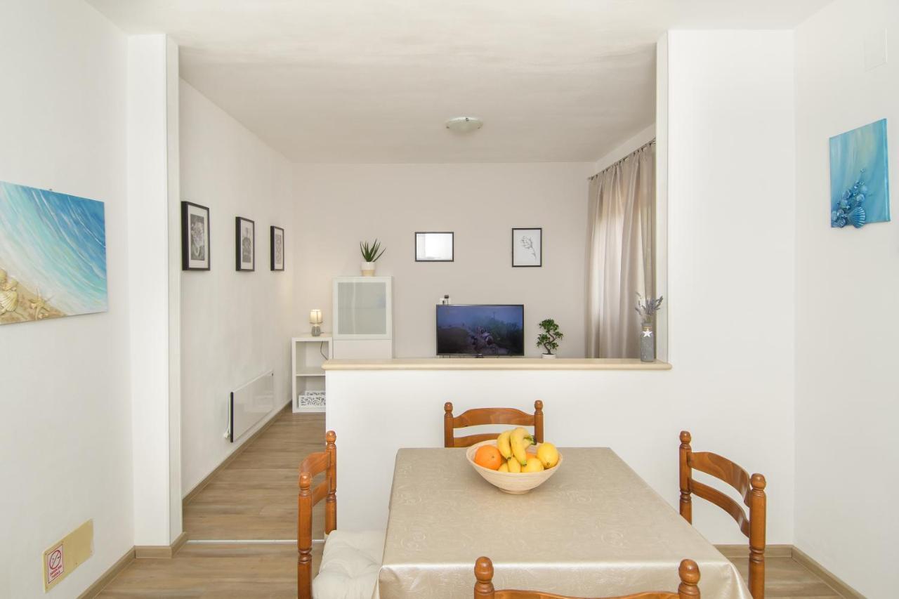 Apartman Alba Karigador Εξωτερικό φωτογραφία