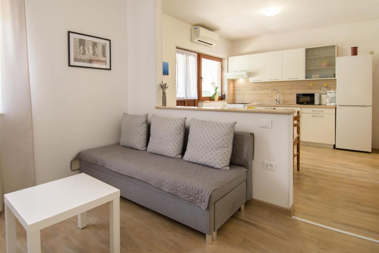 Apartman Alba Karigador Εξωτερικό φωτογραφία